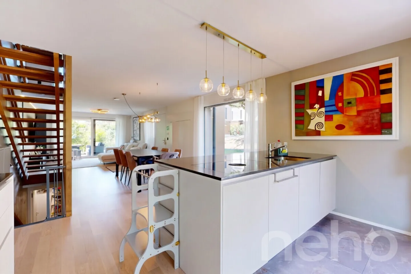 Elegante casa a schiera con giardino privato a Renens - Foto 7 di 12