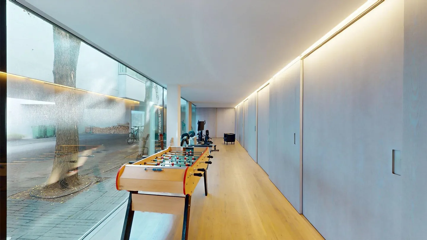 Translucent Spaces in Open Architecture - Generous Courtyard with Pool in Binningen - Photo 3 of 14