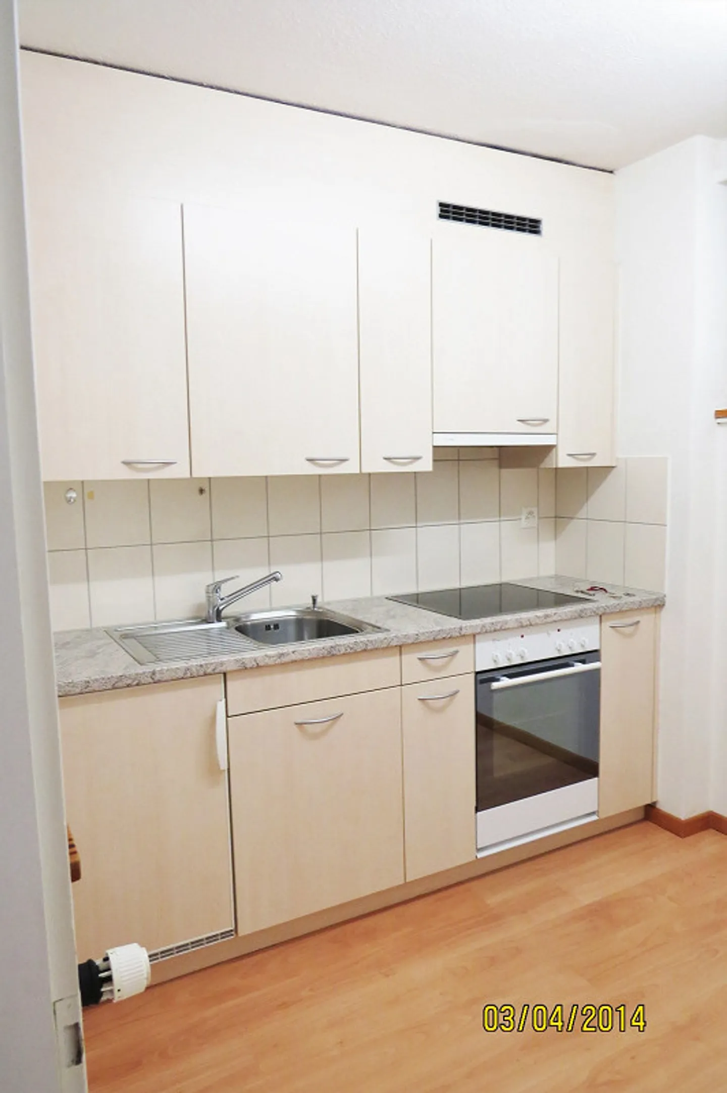 Appartamento 3 stanze 3° piano vicino alla pista di ghiaccio - Foto 5 di 10