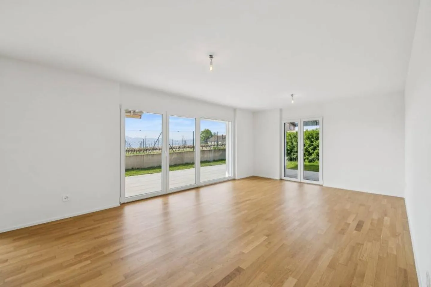 Appartement Contemporain avec Jardin - Photo 4 sur 13