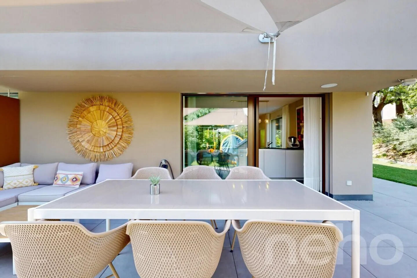 Elegante casa a schiera con giardino privato a Renens - Foto 11 di 12