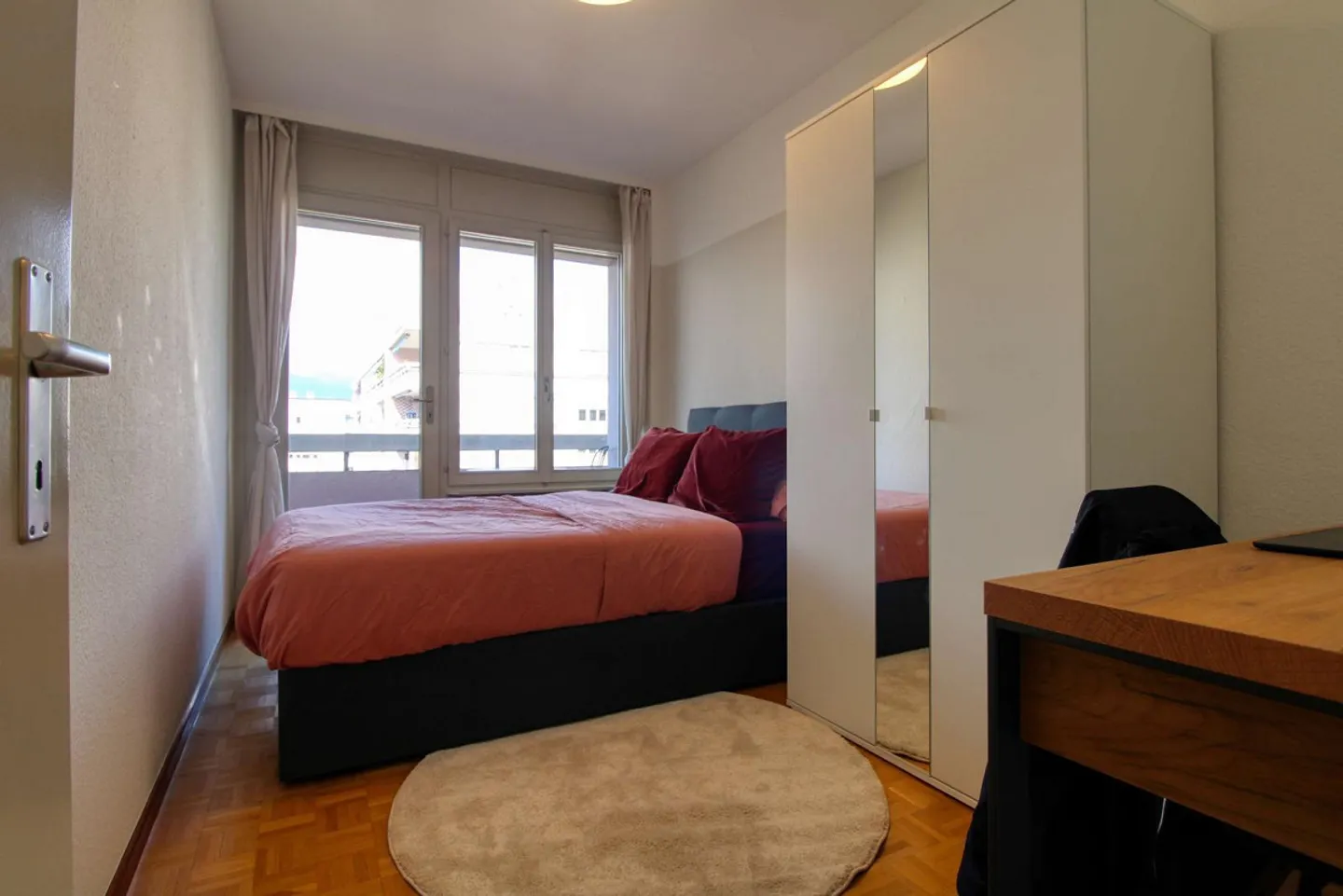 Modern Coliving Apartment in Geneva - Photo 1 of 18