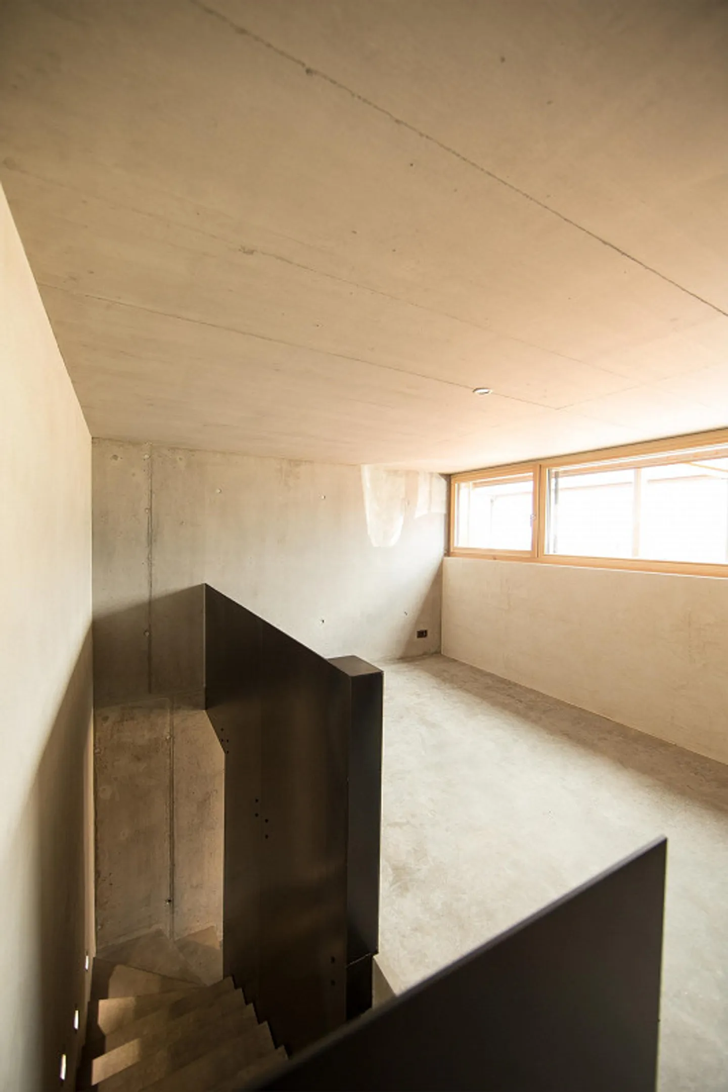Cool Single Box 2 stories - Peace and Nature - Photo 15 of 19