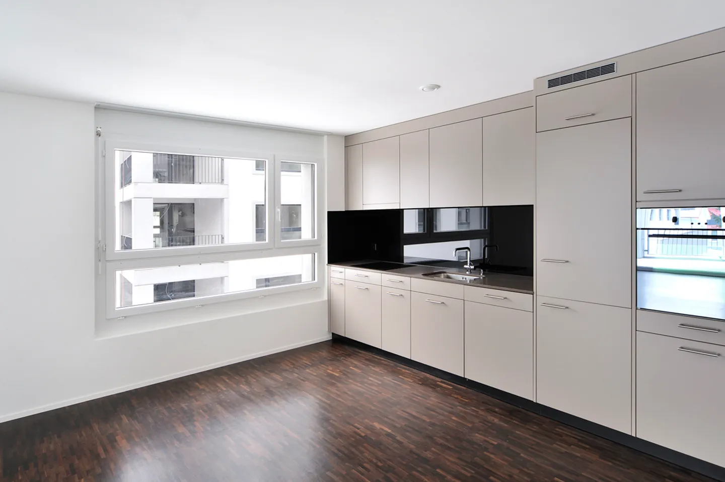Appartamento di gusto in centro - Accesso rapido al lago! - Foto 4 di 7
