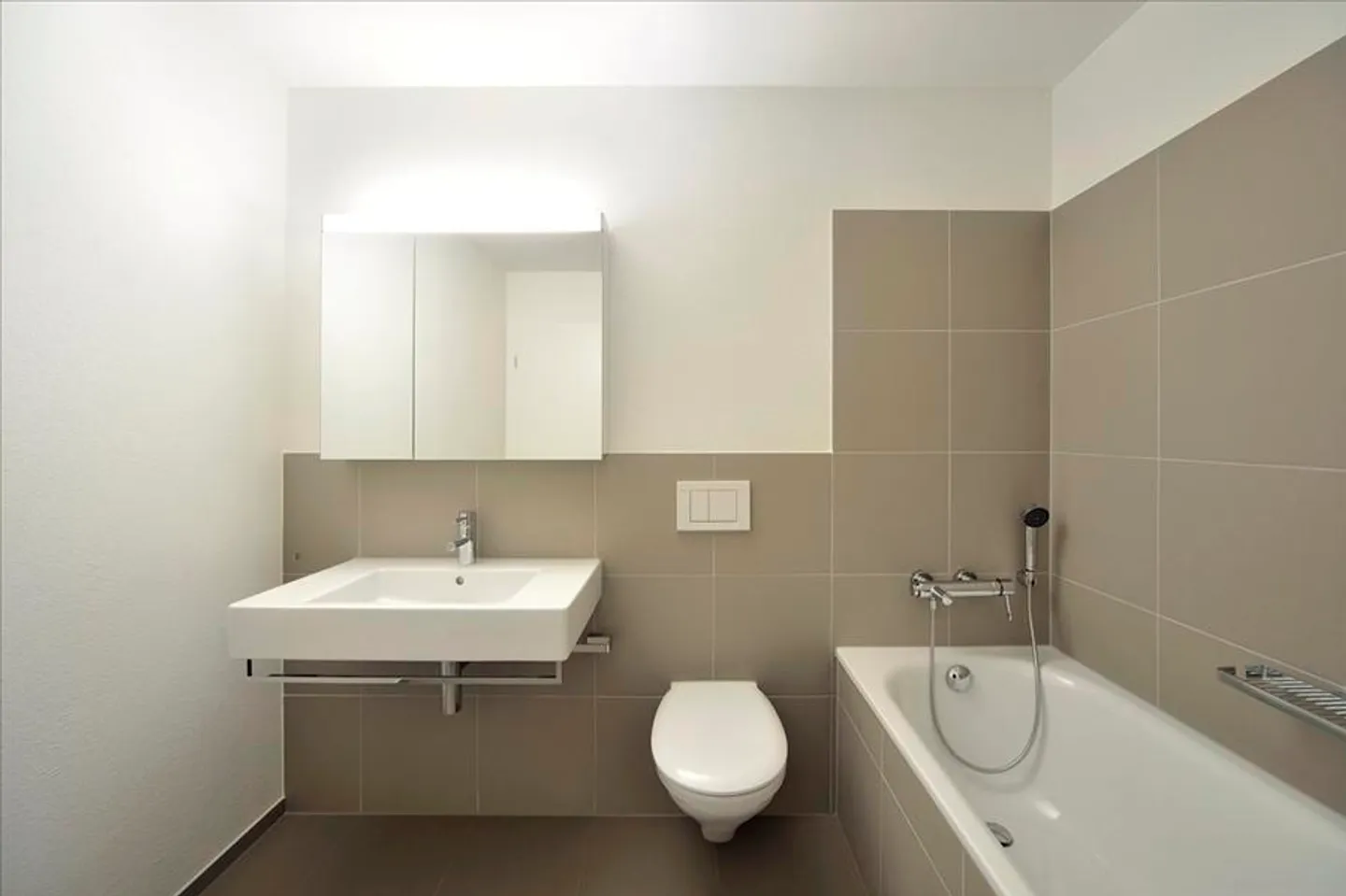 Appartamento di gusto in centro - Accesso rapido al lago! - Foto 6 di 7