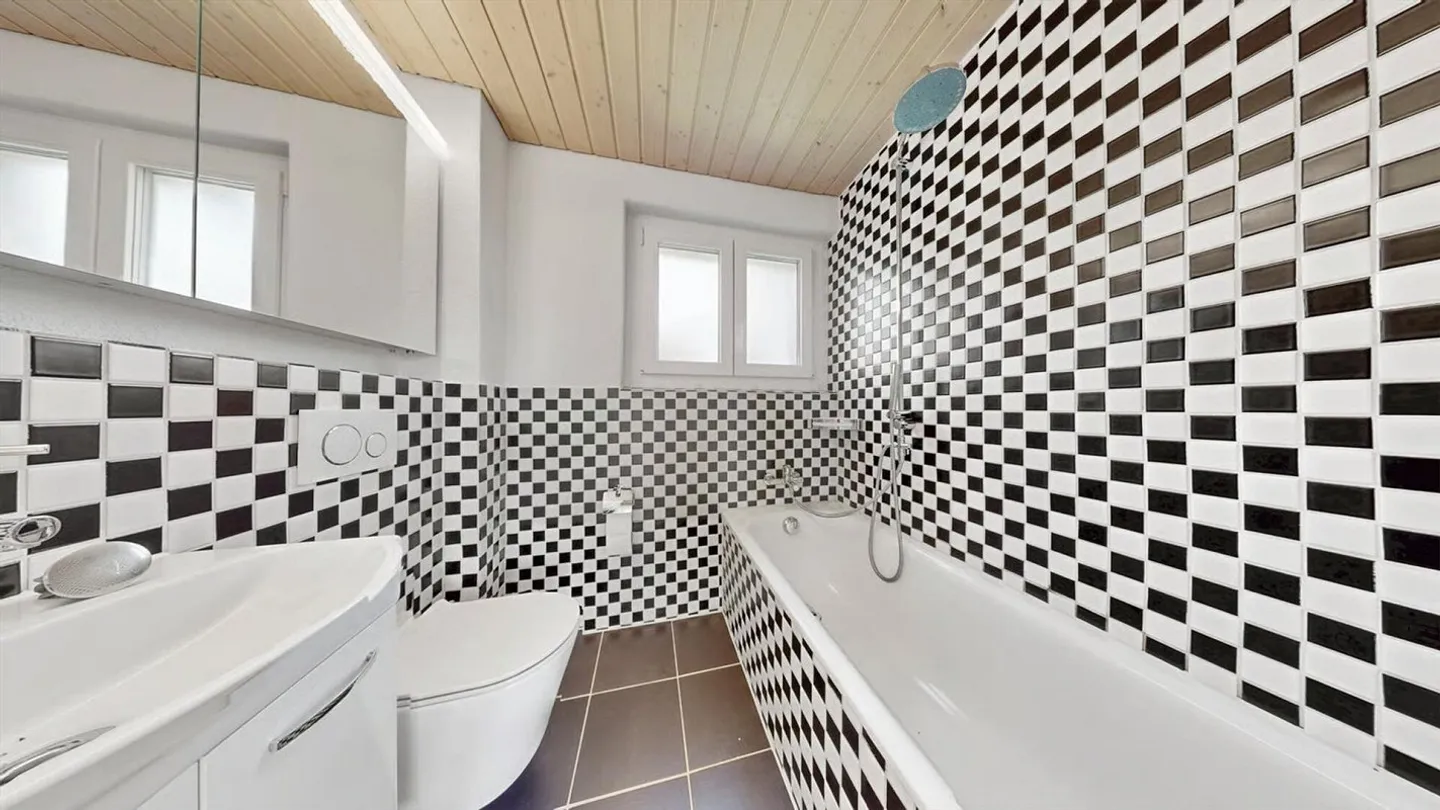 5.5-Room Single-Family House with Panorama and Garden in Lucerne - Photo 10 of 16