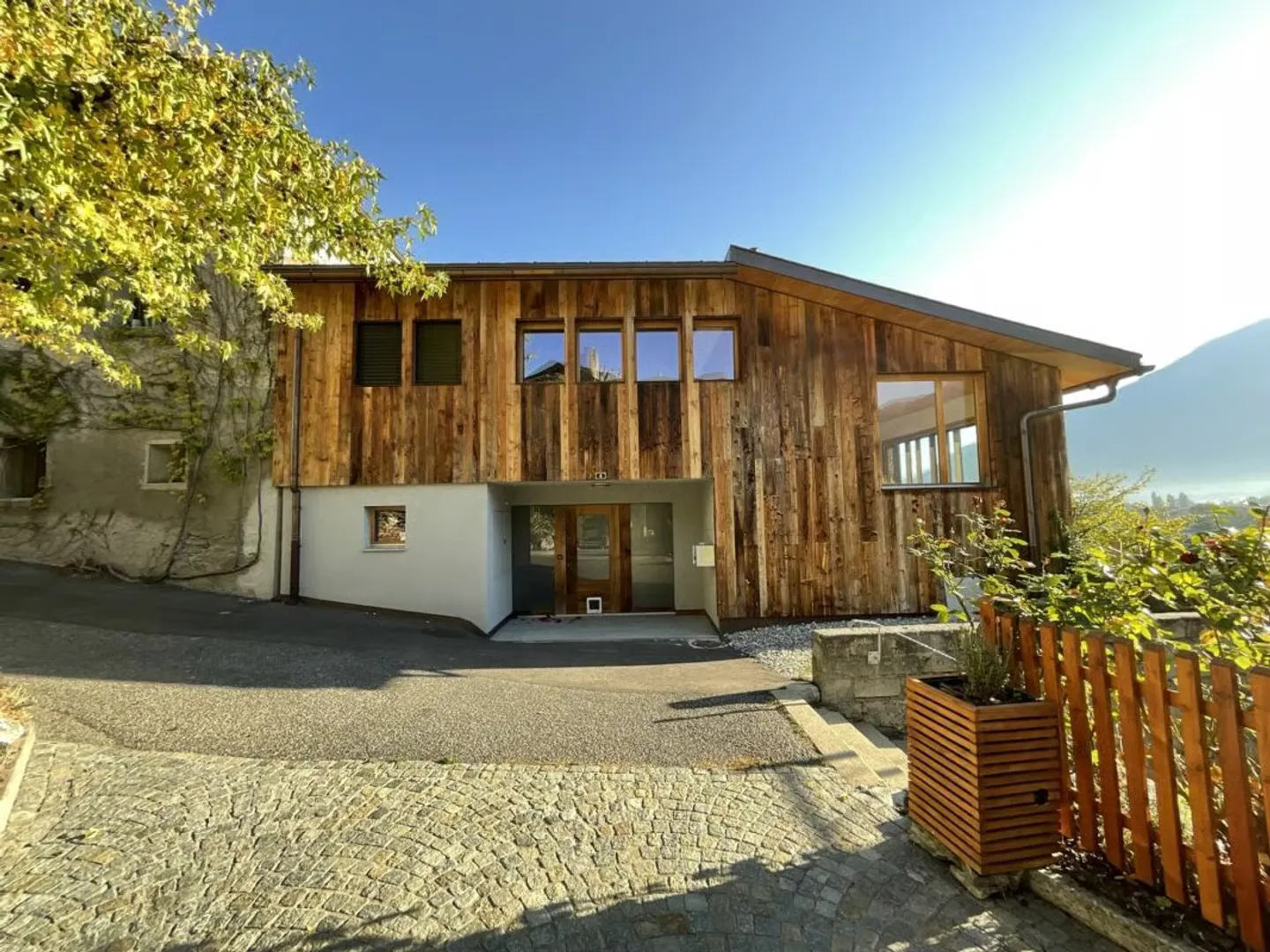 5.5-room apartment in the Medieval Village of Saillon - Photo 1 of 29