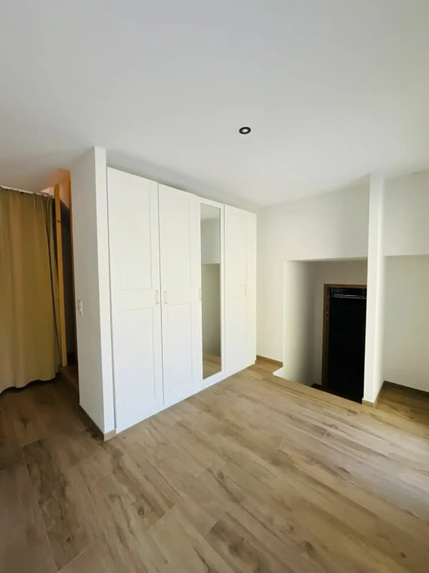 5.5-room apartment in the Medieval Village of Saillon - Photo 29 of 29