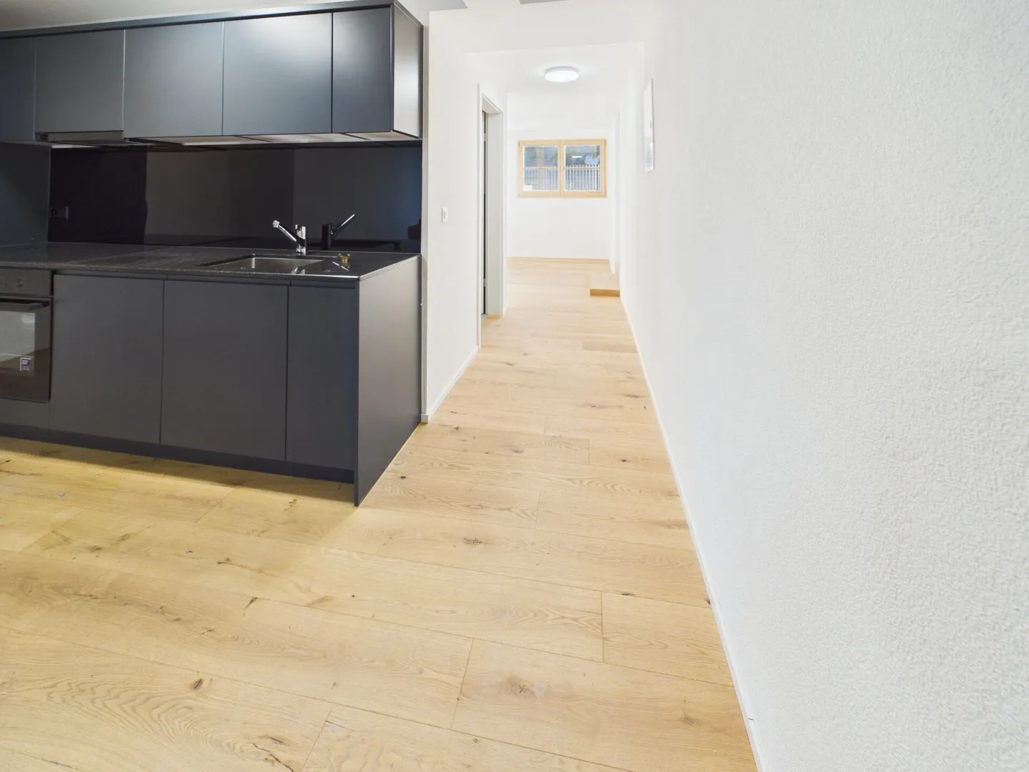 Appartement 2½ pièces élégant dans un quartier résidentiel calme - Photo 6 sur 10