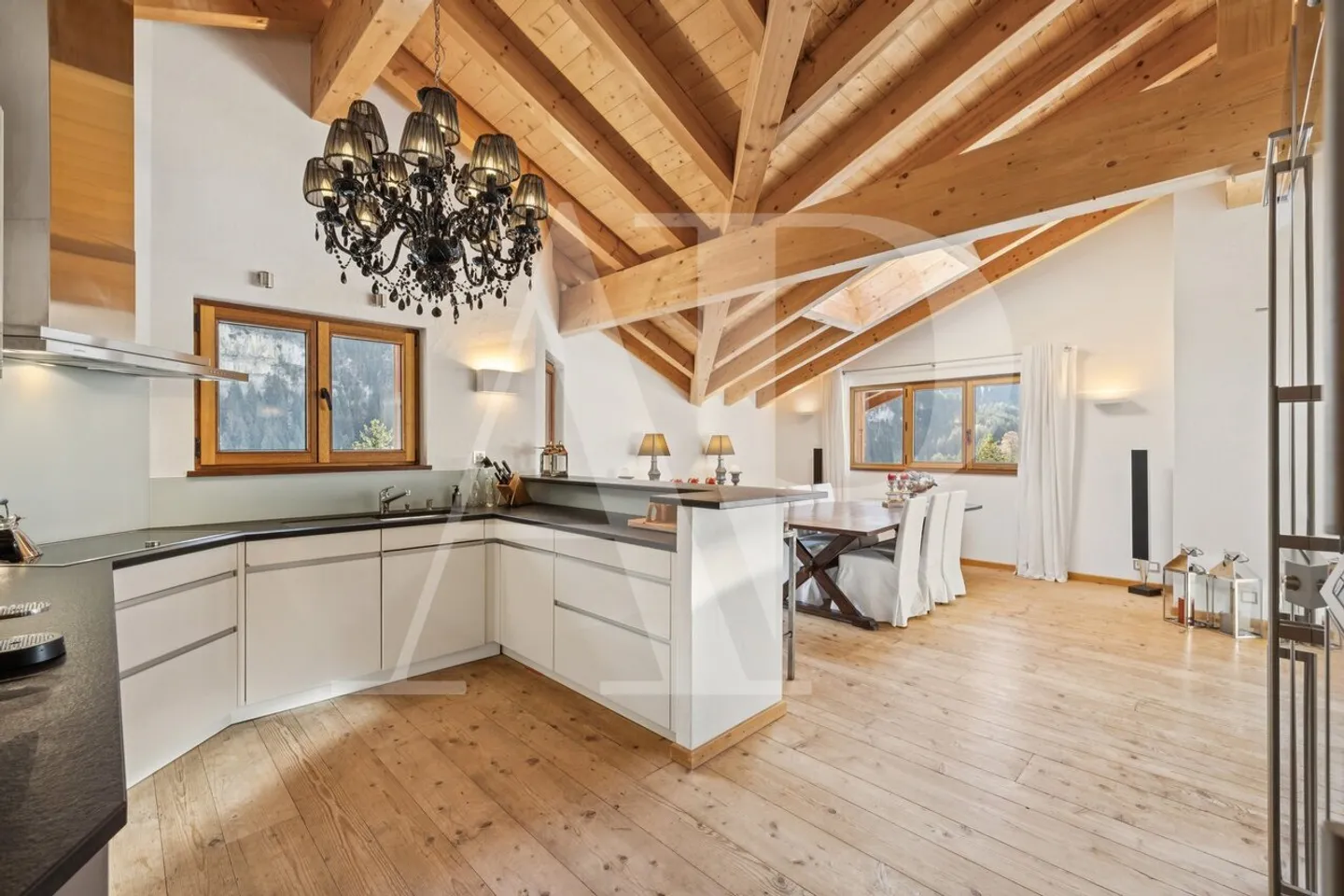 Exclusivité - Duplex alpin-chic d’exception  - Photo 5 sur 22