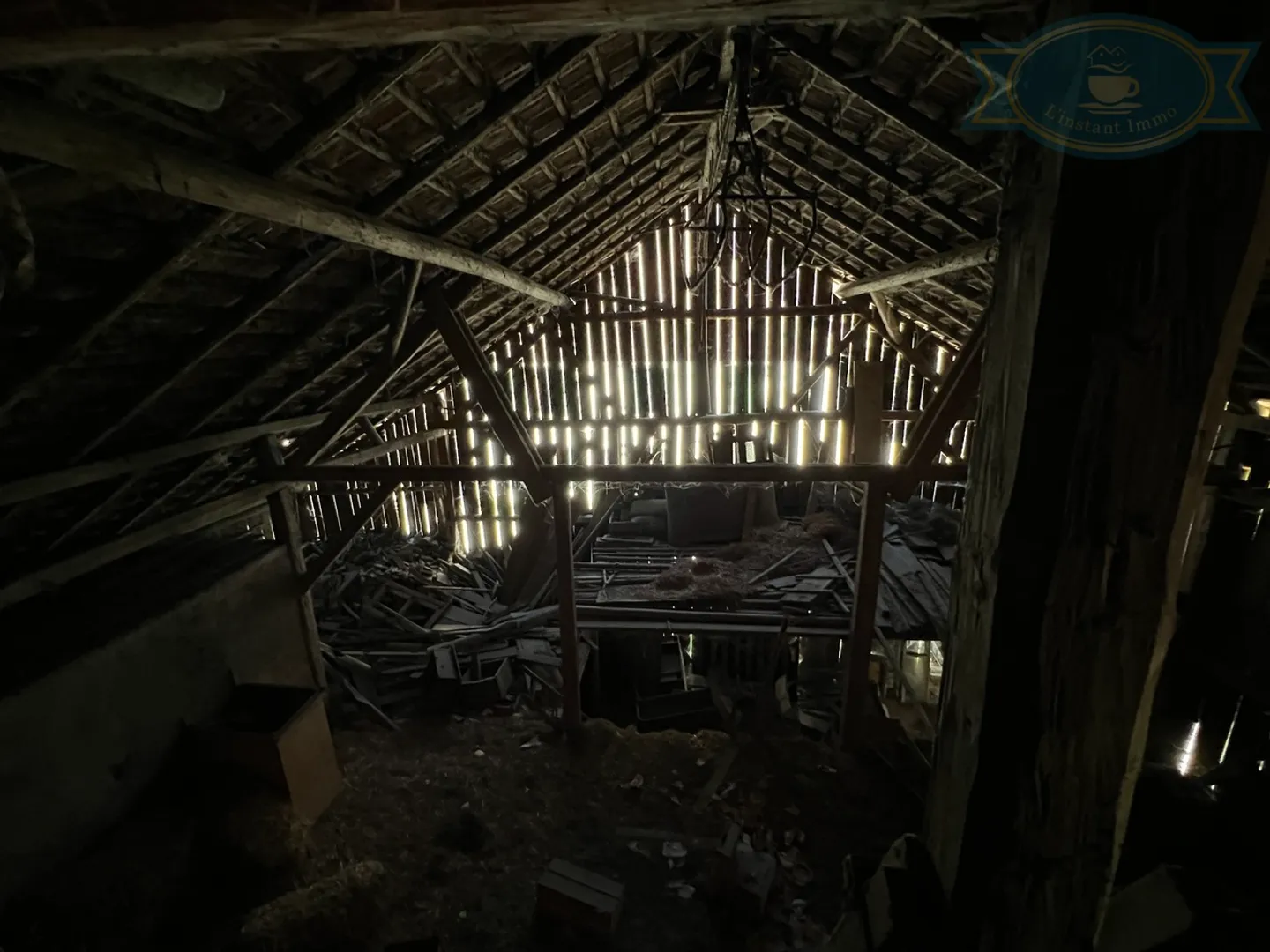 Vecchia fattoria da ristrutturare con grande potenziale di ampliamento - Foto 8 di 11