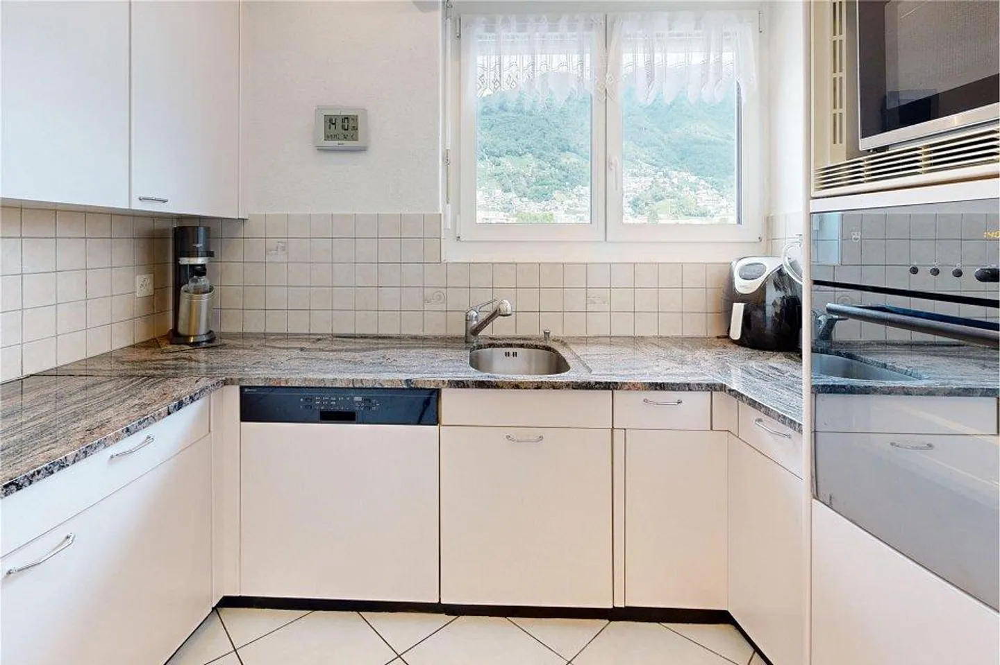Appartamento di 3.5 locali con vista panoramica - Foto 6 di 12