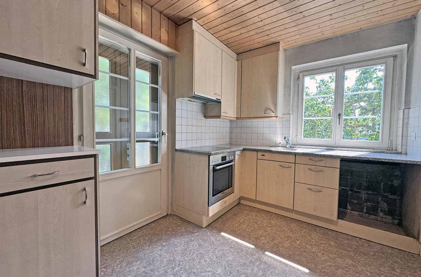 Propriété à rénover ou à démolir avec potentiel - Oberwangen/Köniz - Photo 3 sur 12