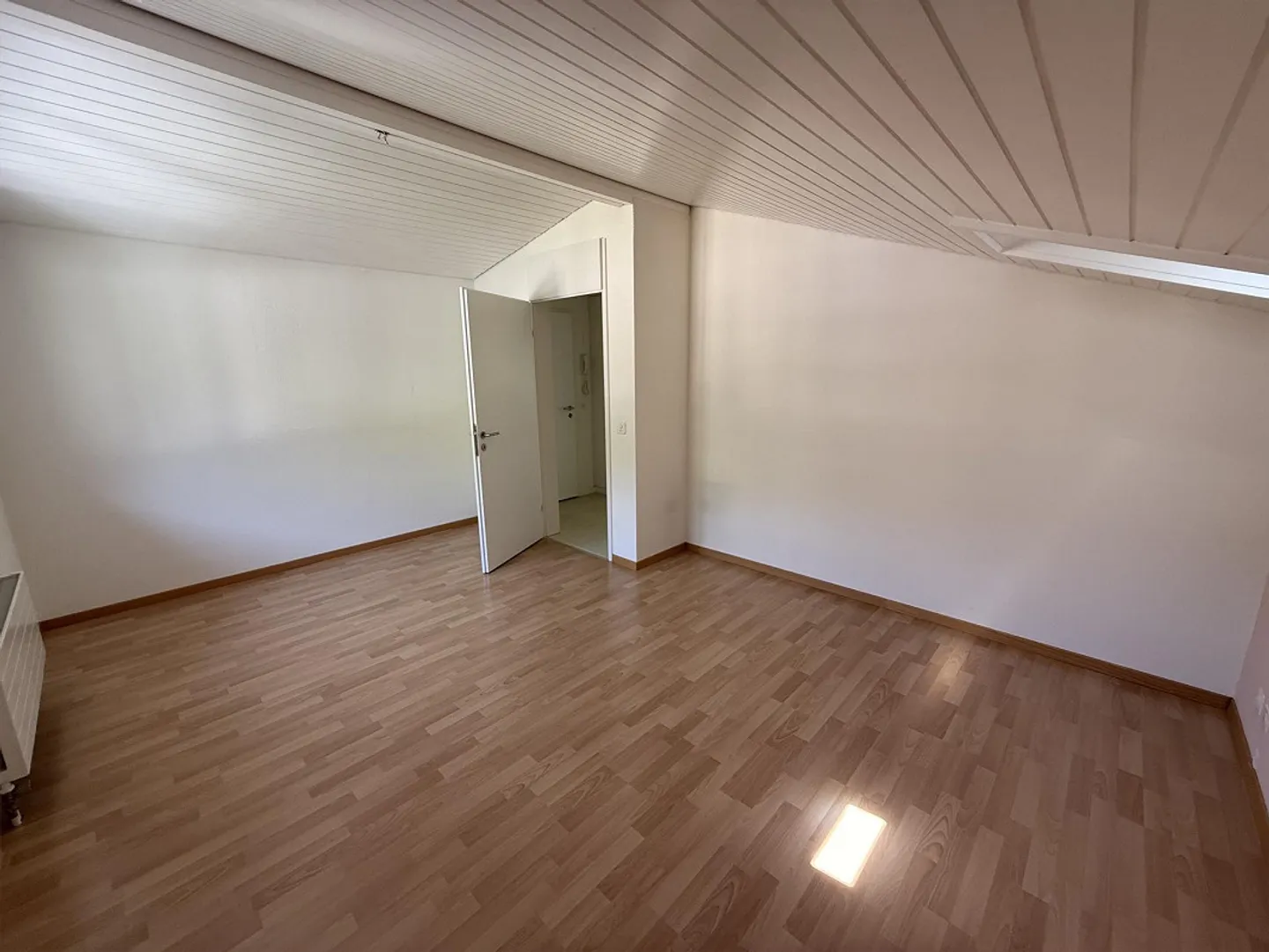 Geräumige Dachwohnung - Foto 6 von 8