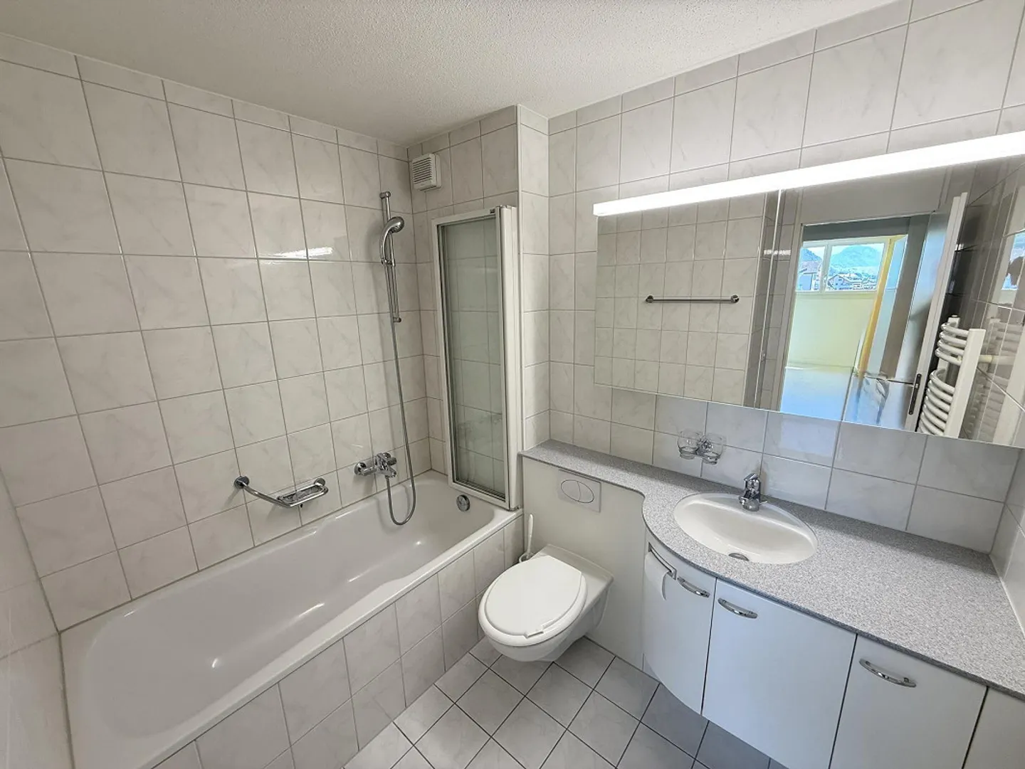 Geräumige Dachwohnung - Foto 7 von 8