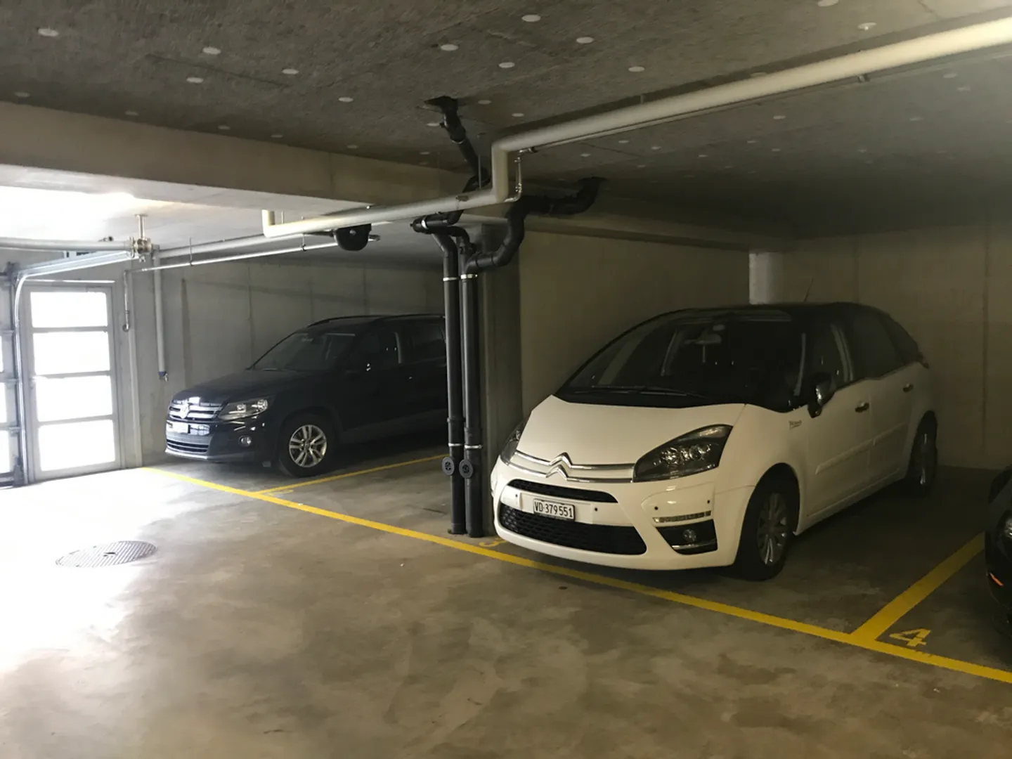 Posto auto sotterraneo - Foto 2 di 2