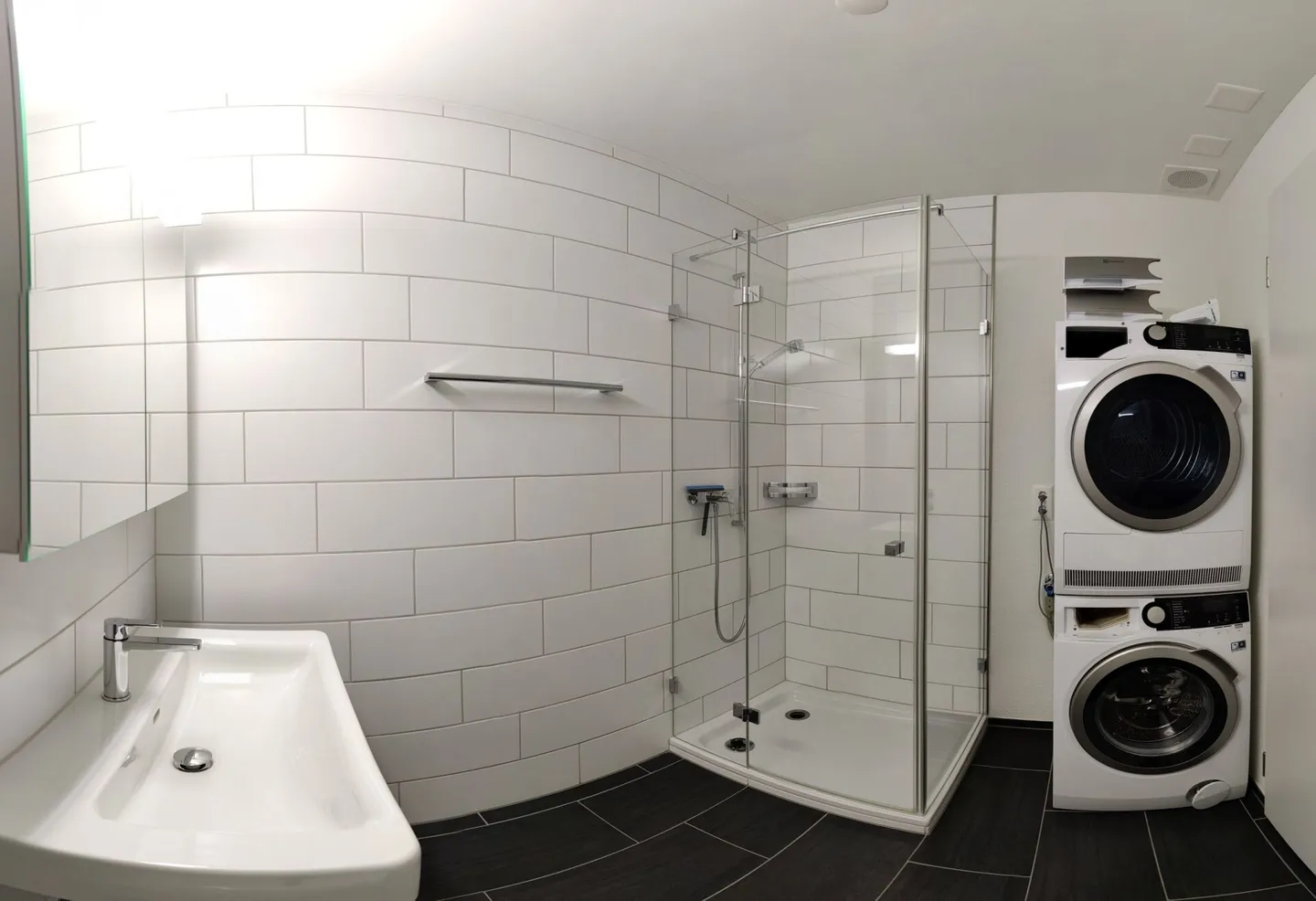 Il tuo moderno appartamento di 2,5 stanze con grande balcone - Foto 6 di 10