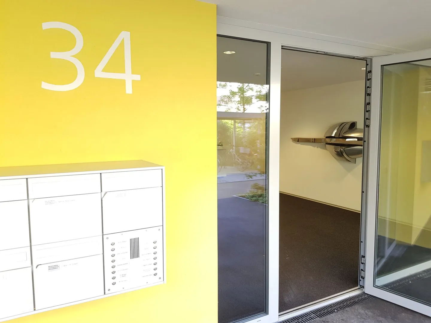 Il tuo moderno appartamento di 2,5 stanze con grande balcone - Foto 9 di 10