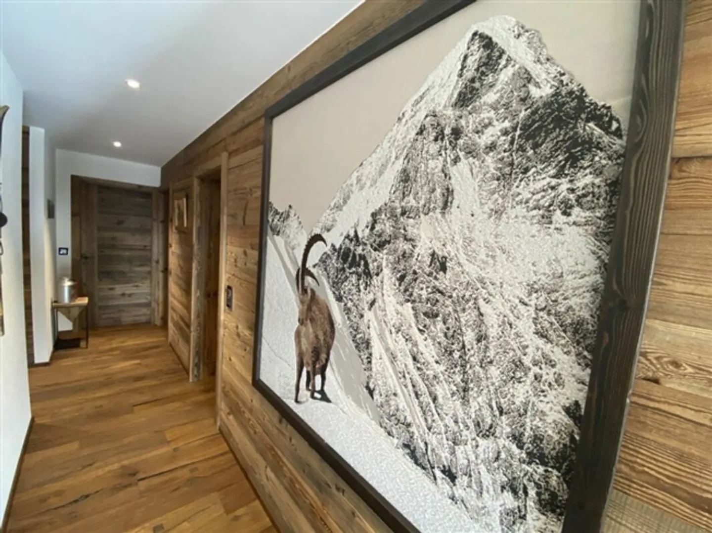 3.5 Room Apartment in Crans-Montana - Photo 4 of 9