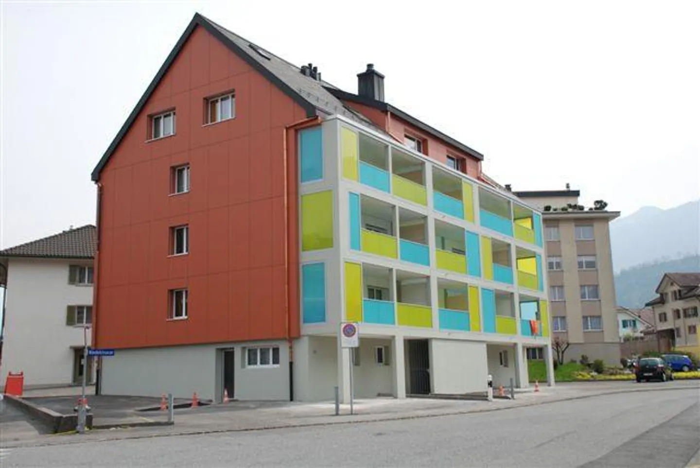 Bright 2-room apartment in a central location - Photo 1 of 9