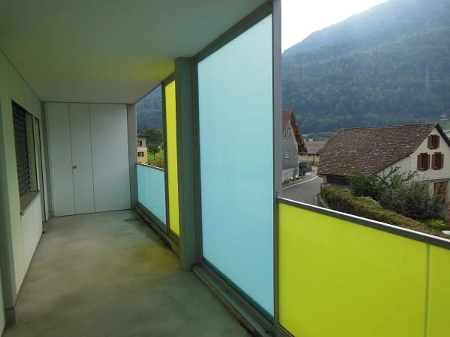 Bright 2-room apartment in a central location - Photo 8 of 9