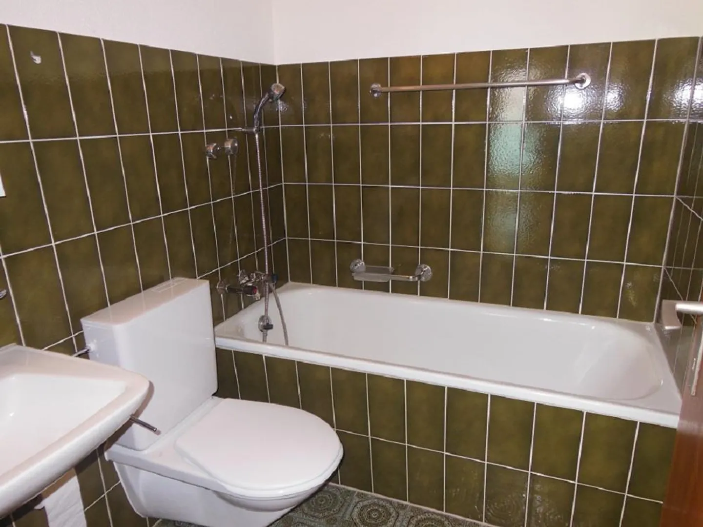 Bright 2-room apartment in a central location - Photo 7 of 9