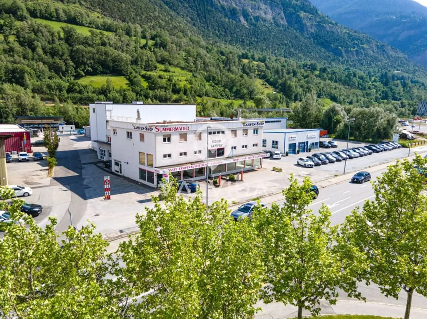 Gewerberäumlichkeiten in modernem Industriedesign - Foto 1 von 10