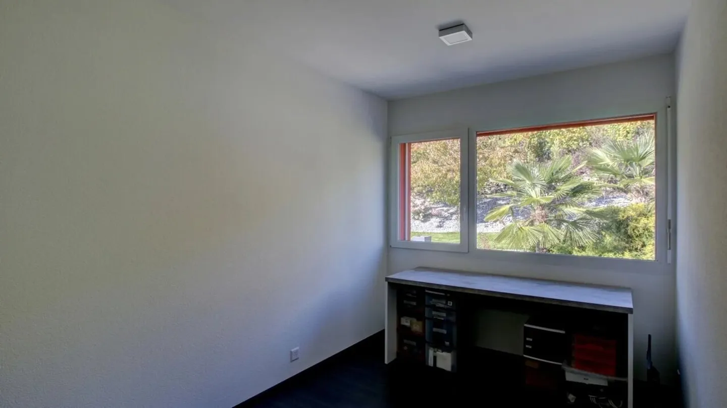 High-end penthouse with panoramic view - Photo 5 of 13