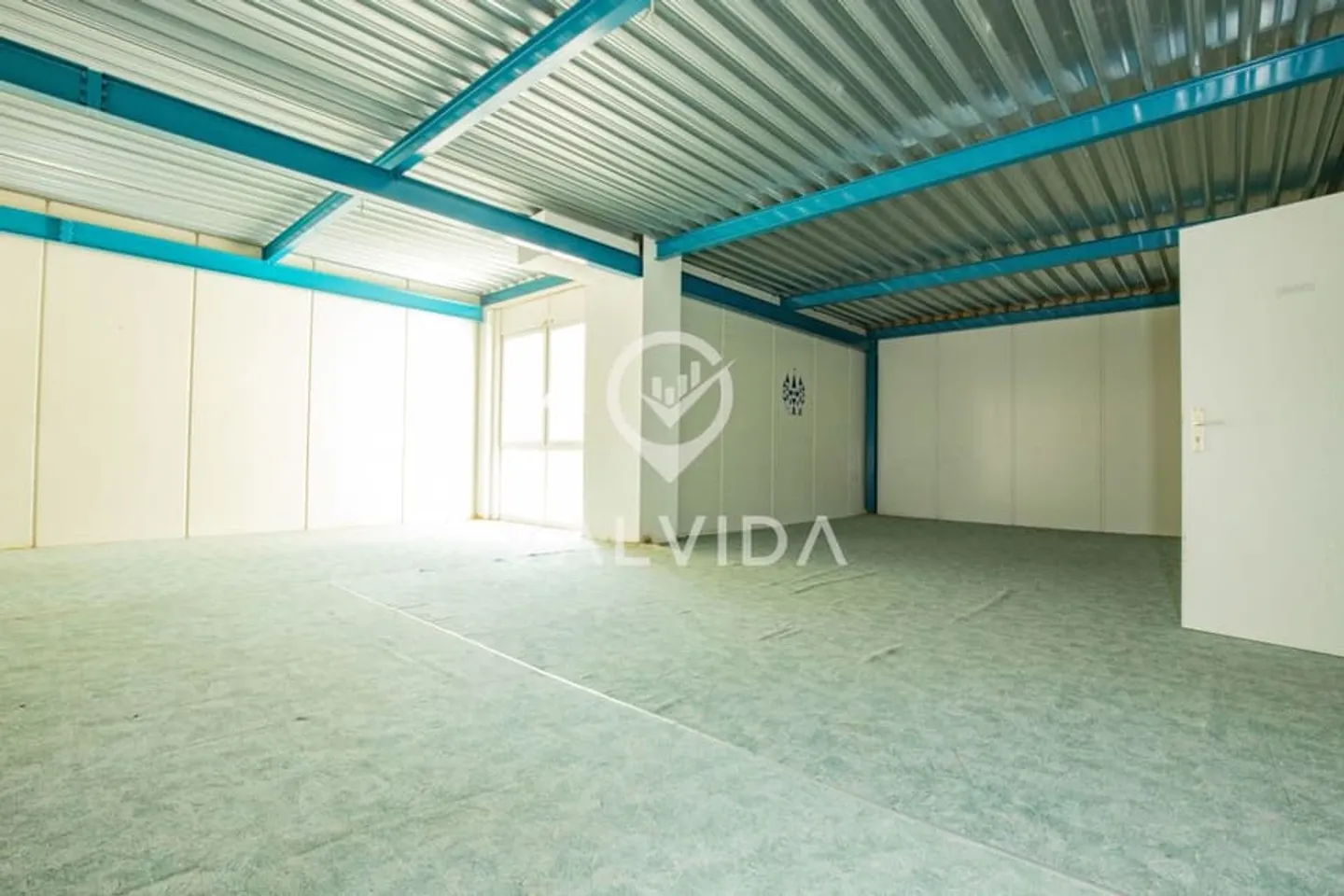 Gewerberäumlichkeiten in modernem Industriedesign - Foto 6 von 10