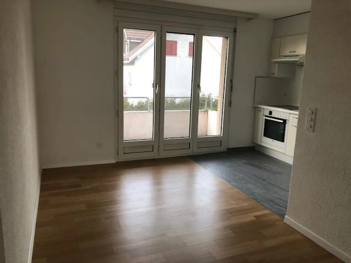 4.5-room apartment with a large balcony - Photo 4 of 11