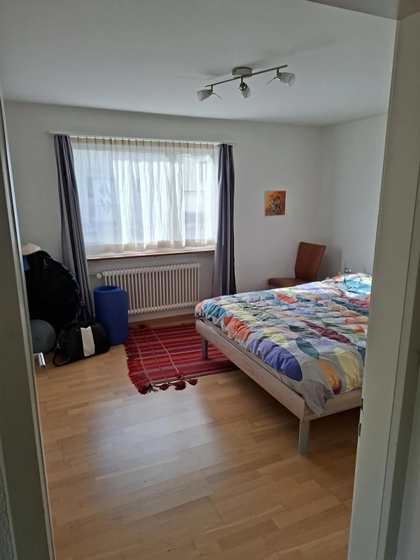 sonnige 3 Zi-WG mit zwei Balkonen im Dorfkern von Oberwinterthur - Foto 3 von 7