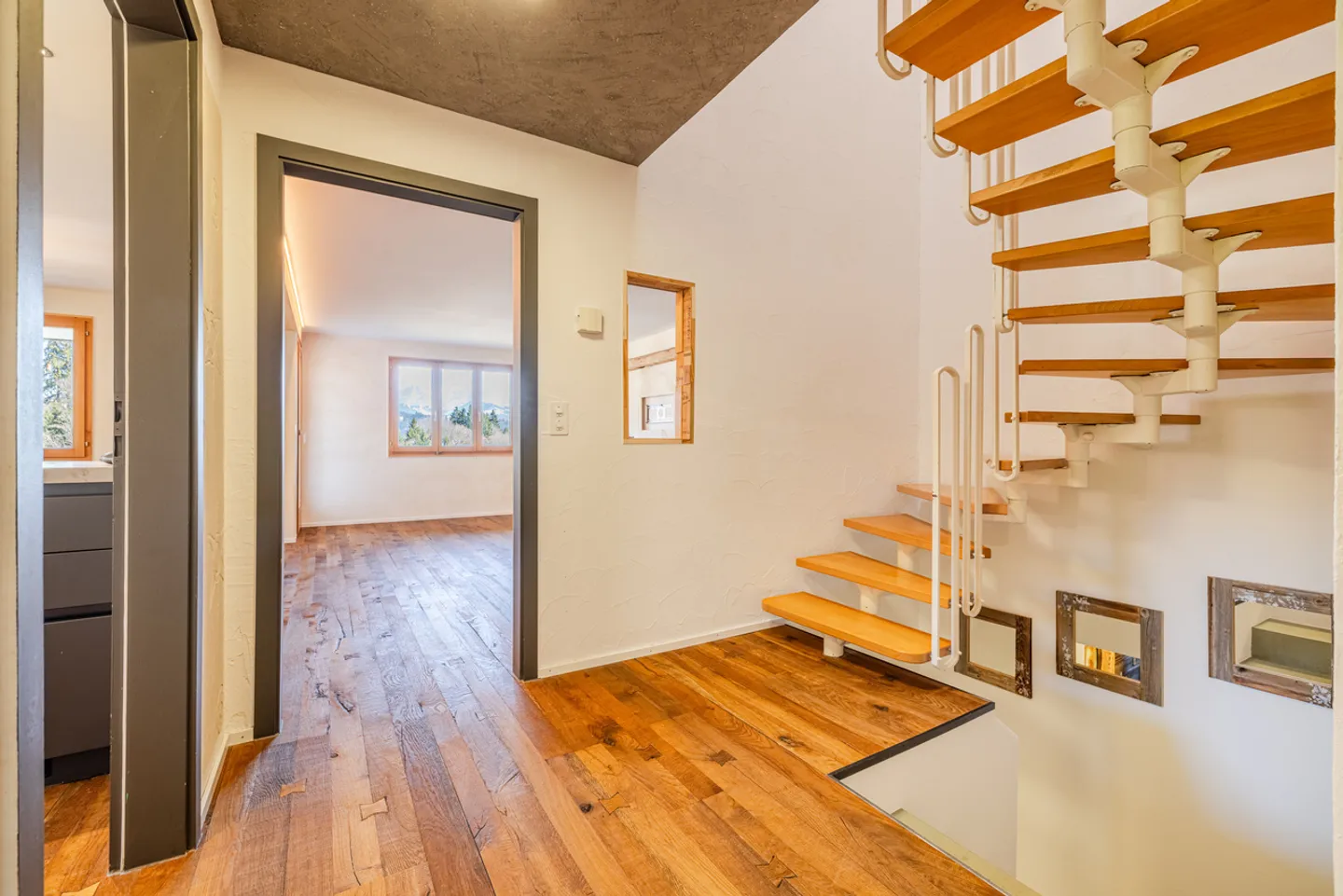 Family-friendly living in a wonderful location with a view - Photo 5 of 9