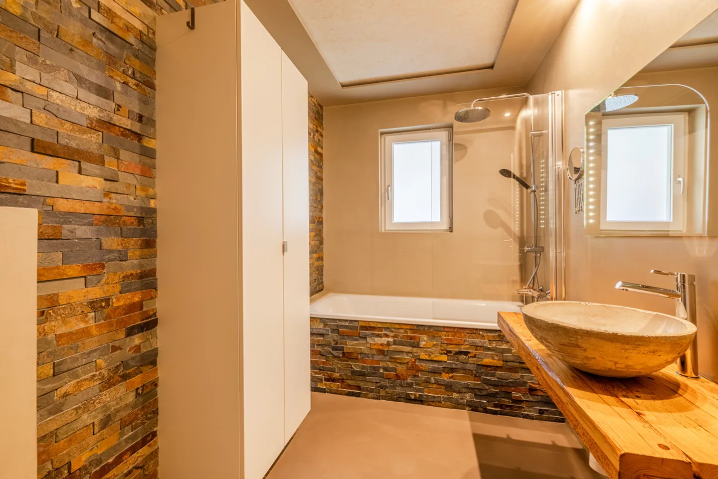 Family-friendly living in a wonderful location with a view - Photo 7 of 9