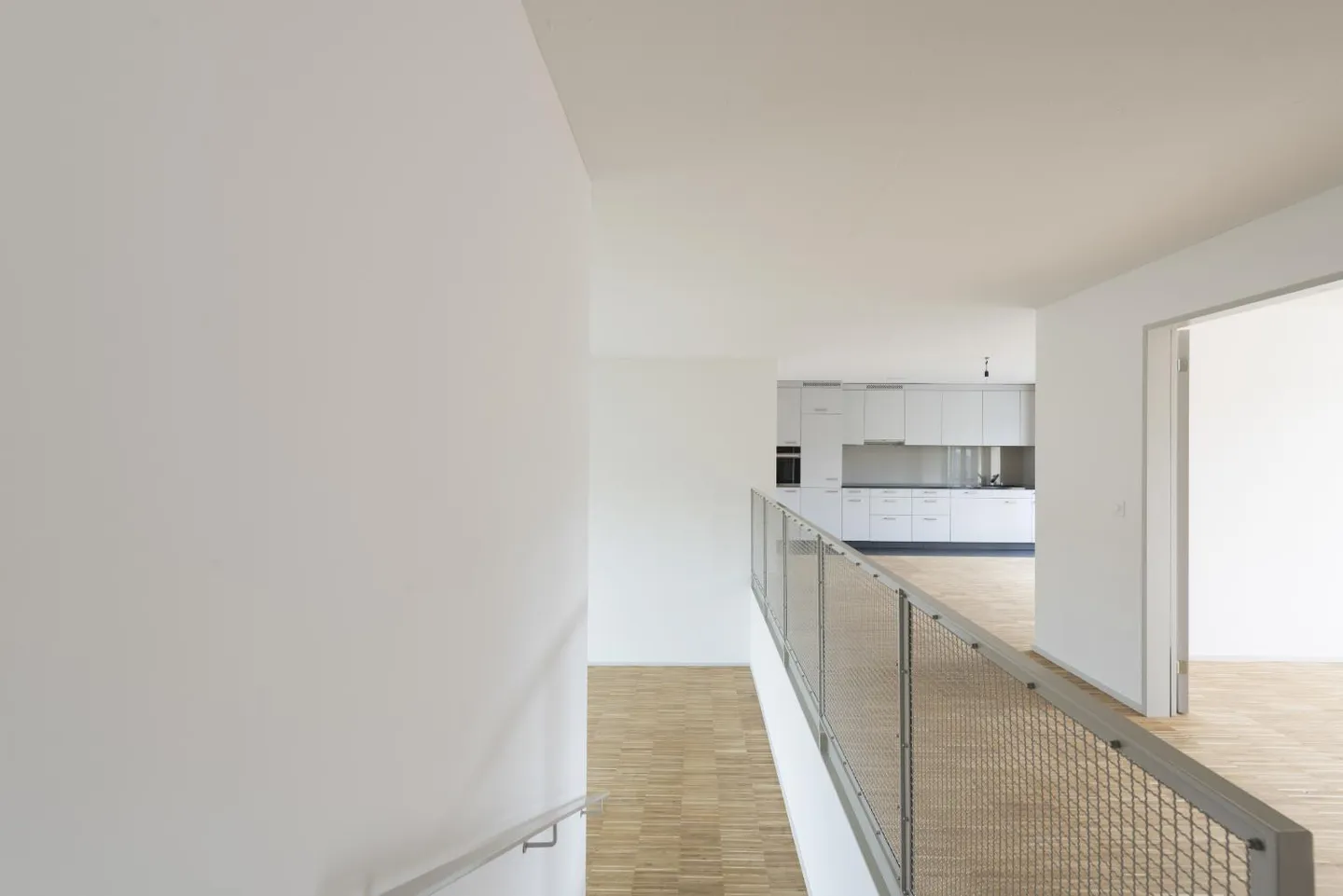 Modernes Apartment bei Bahnhof Schlieren - Foto 3 von 6