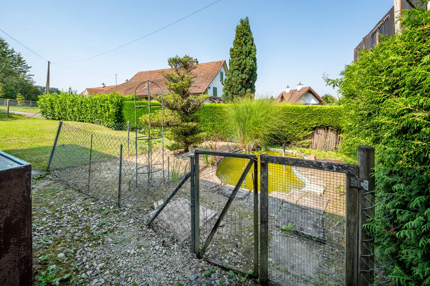 Casa unifamiliare con capanno e giardino - Foto 12 di 14