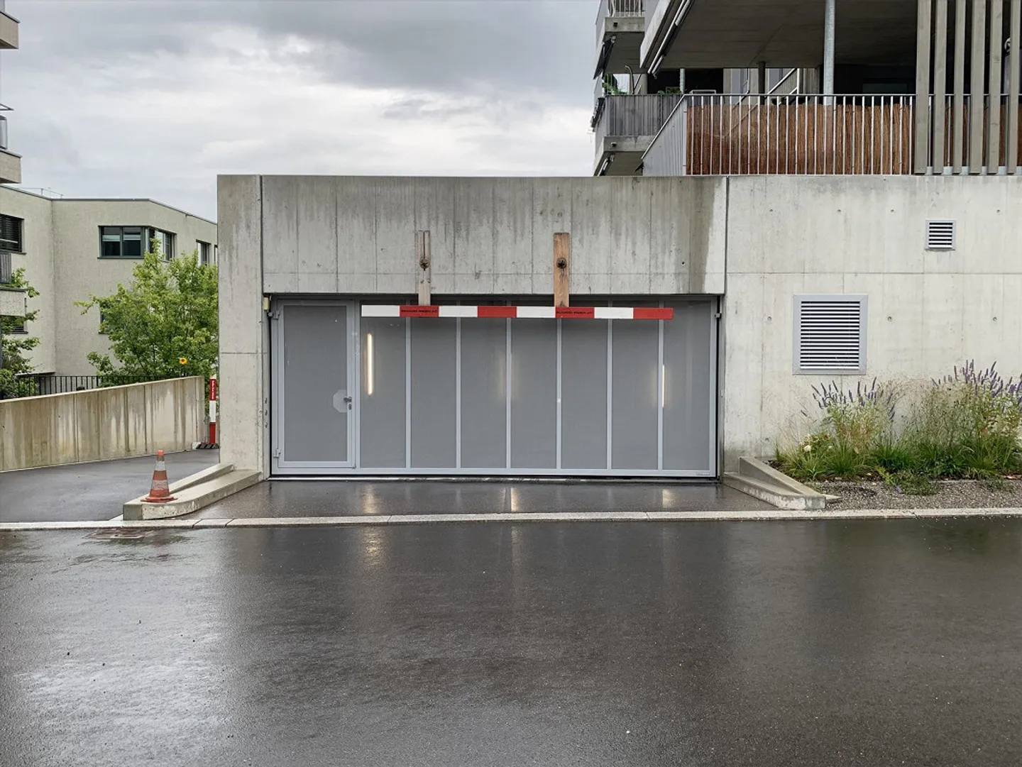 Praktischer Einstellplatz zu vermieten - Foto 1 von 1