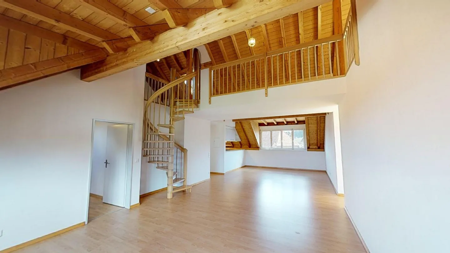 Incantevole appartamento mansardato con 4 camere a Schüpfen - disponibile da ottobre 2026 - Foto 16 di 19
