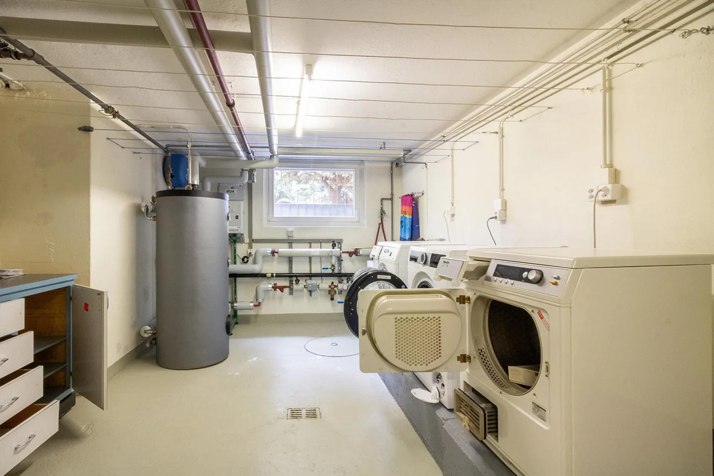 Ampio appartamento di 4½ stanze in una casa bifamiliare - Foto 15 di 19