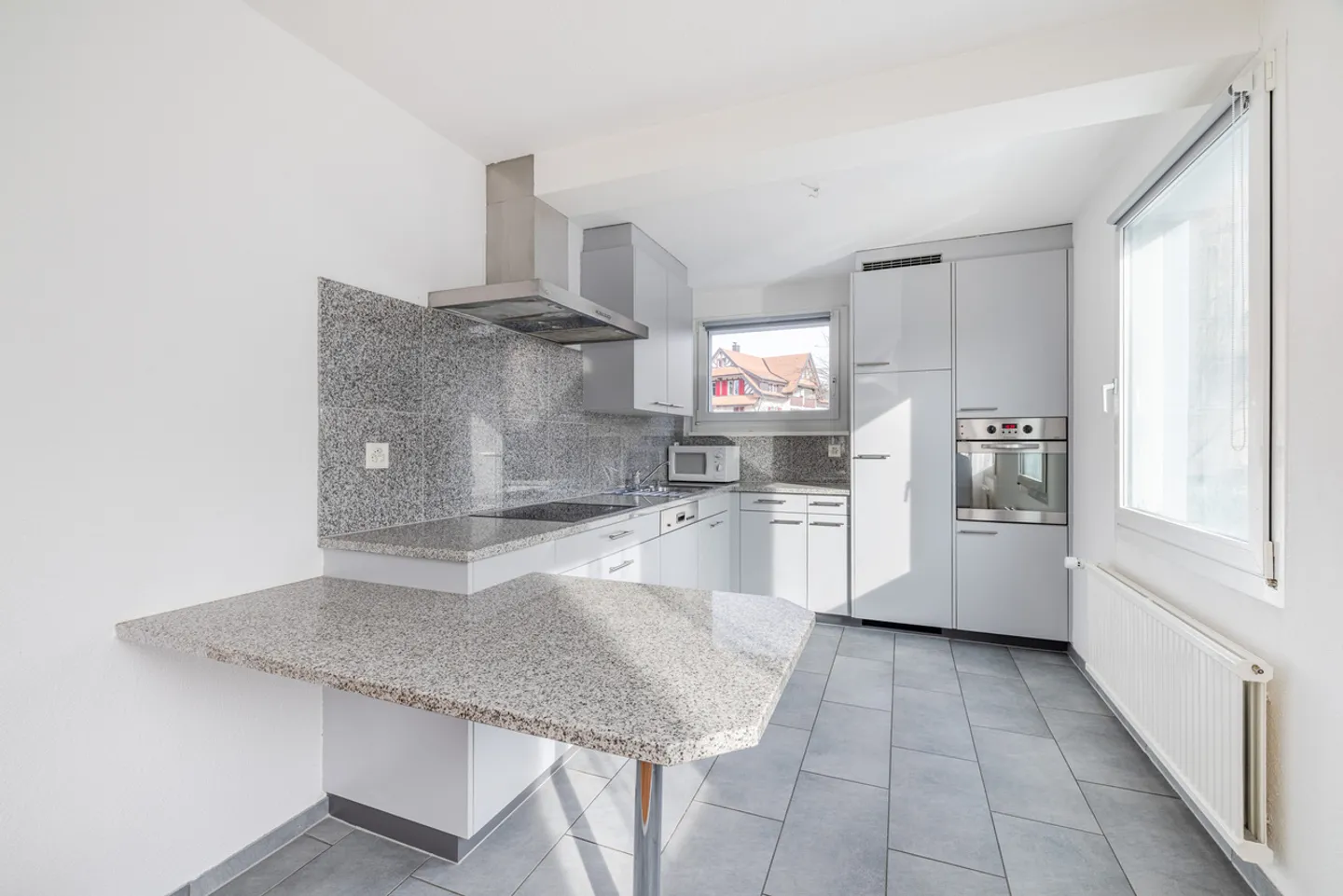 Living, Playing, Growing Up: Family Happiness near Lake Constance - Photo 3 of 7