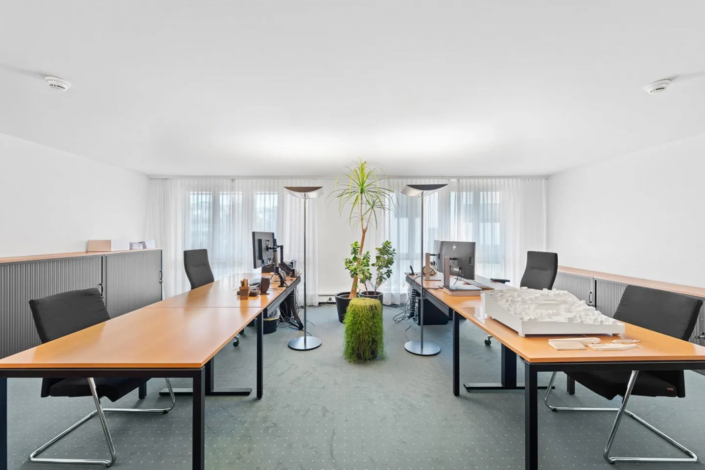 Versatile commercial spaces in prime location in Wil! - Photo 10 of 23
