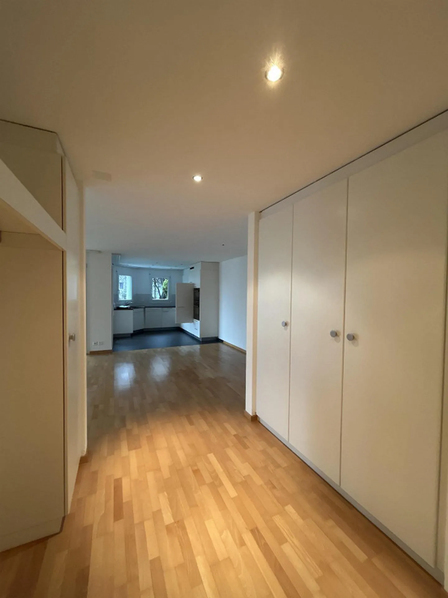 Living happiness in an optimal location - Photo 6 of 11