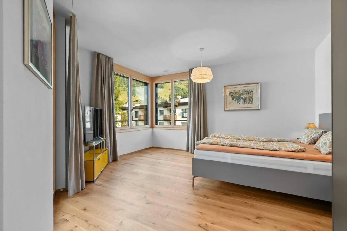 Exclusive 5.5-room apartment as primary residence with 145 m² - Photo 5 of 14