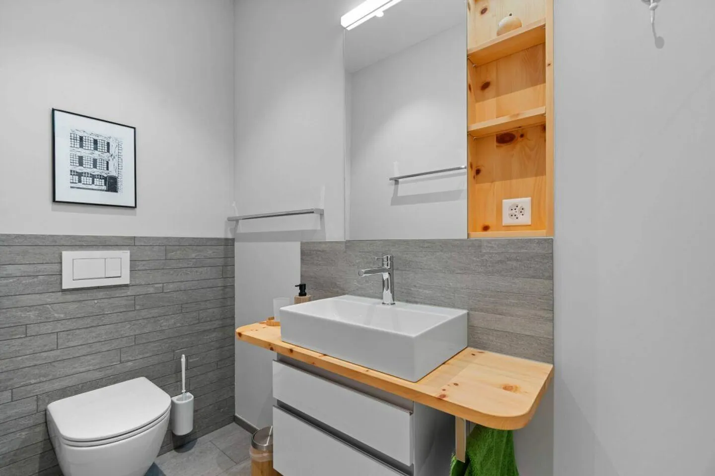 Exclusive 5.5-room apartment as primary residence with 145 m² - Photo 11 of 14