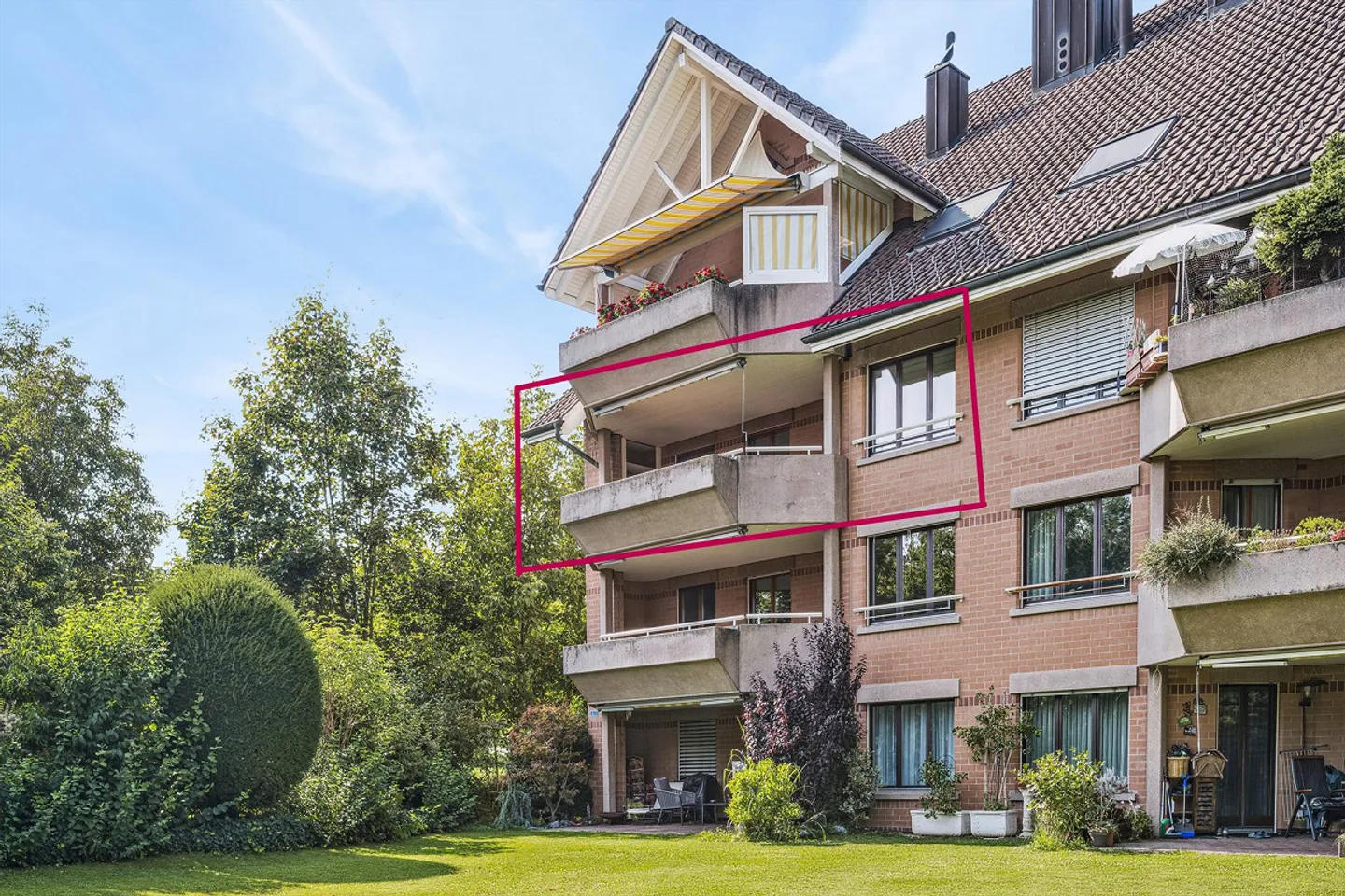 Bright 4.5-room apartment in Spreitenbach - Photo 1 of 9