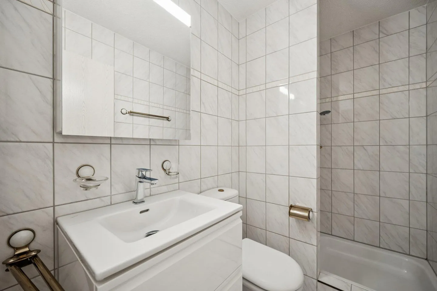 Bright 4.5-room apartment in Spreitenbach - Photo 5 of 9