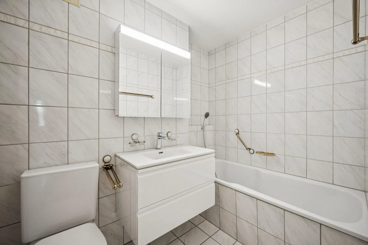 Bright 4.5-room apartment in Spreitenbach - Photo 6 of 9