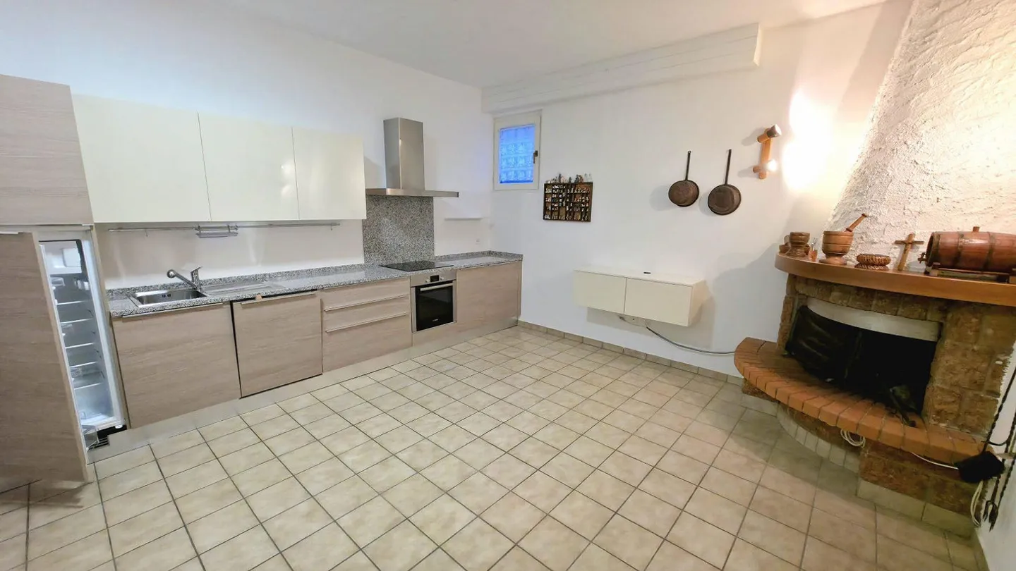 Harmony between Comfort and Nature in the Heart of Ticino - Photo 9 of 14