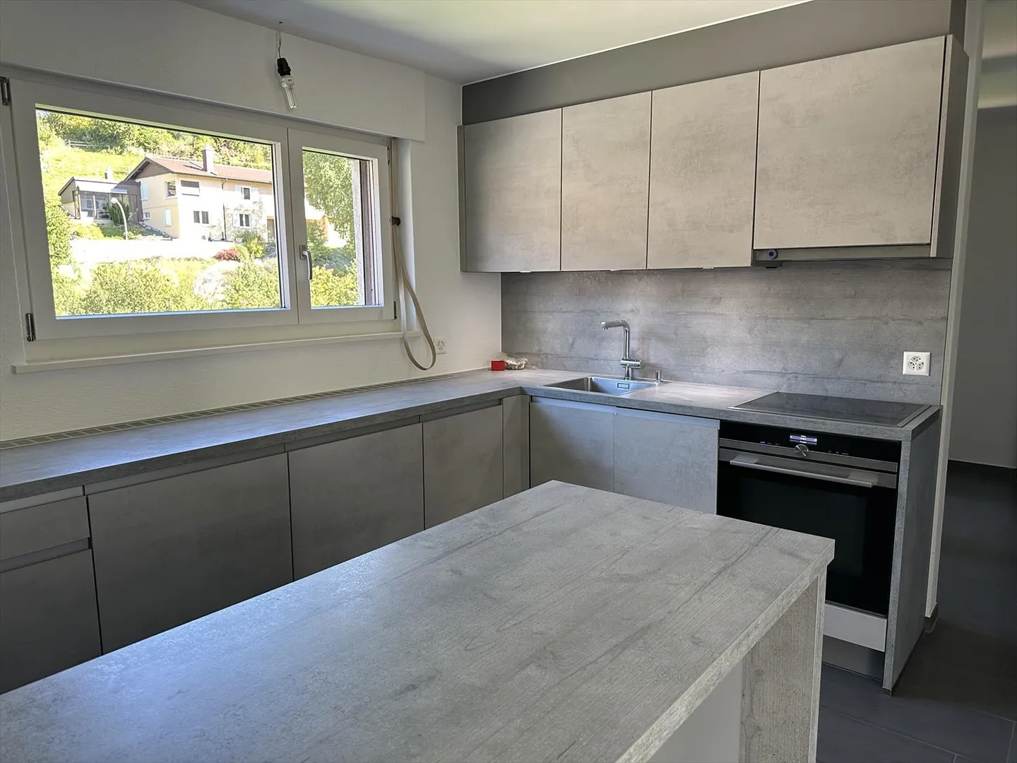 Appartement rénové au dernier étage - Photo 5 sur 23