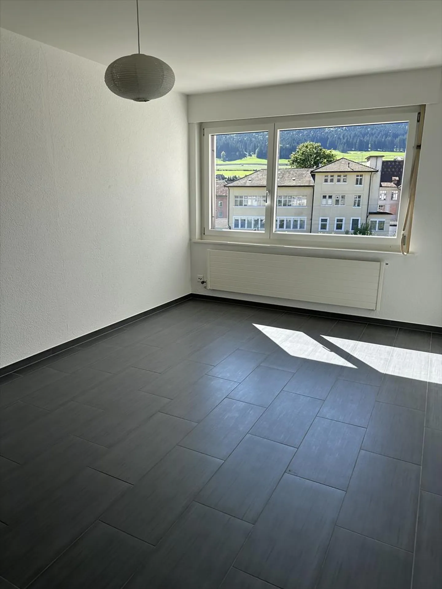 Appartement rénové au dernier étage - Photo 12 sur 23