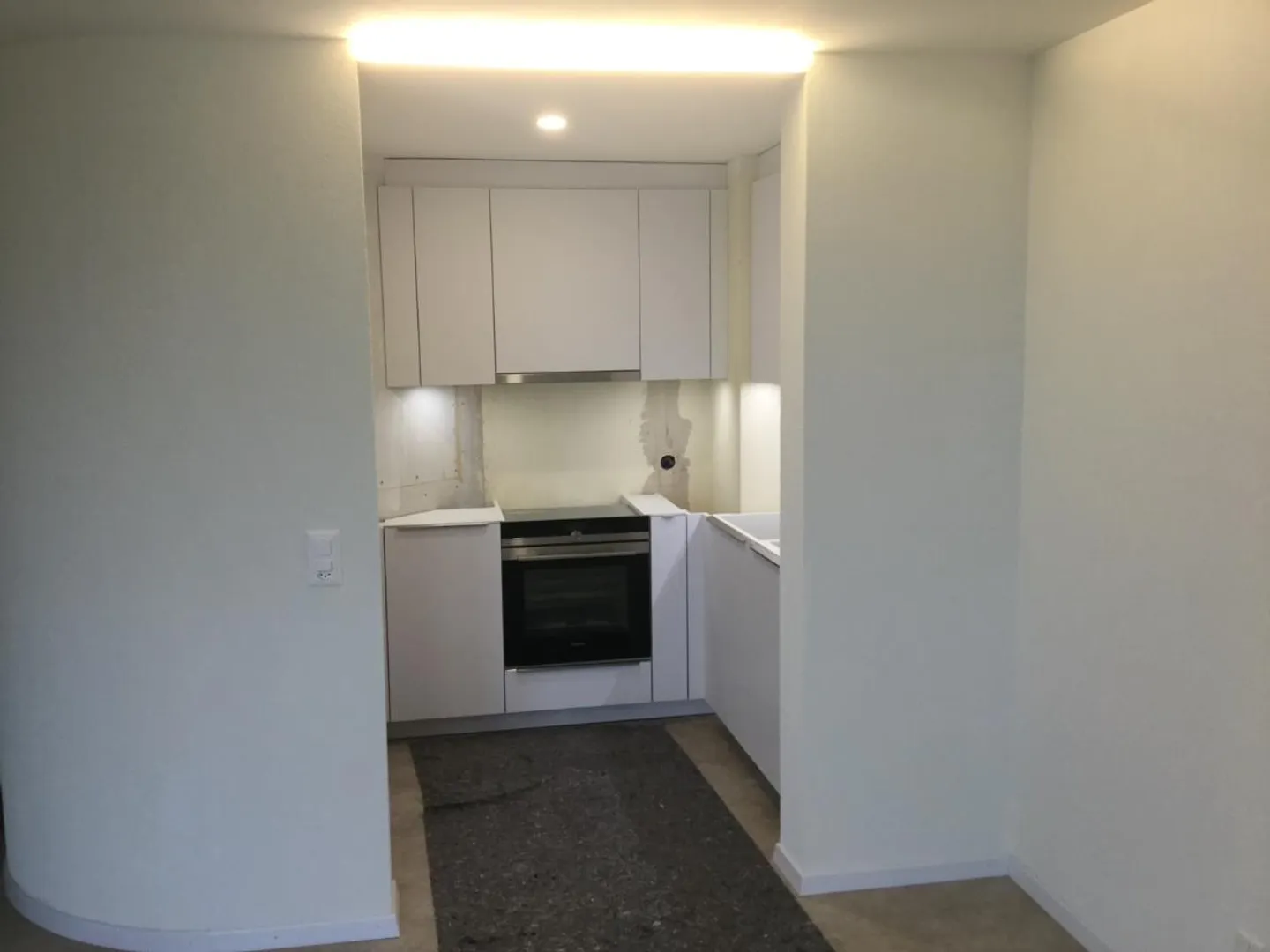 2 Room Apartment - Photo 2 of 5